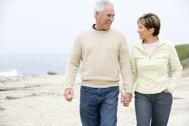 Elder Care in Pembroke Pines FL: Senior Beach Safety